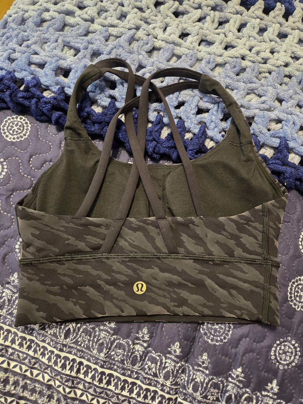 Women’s Lululemon Camo Sports Bra - Black/Gray - Picture 2 of 3